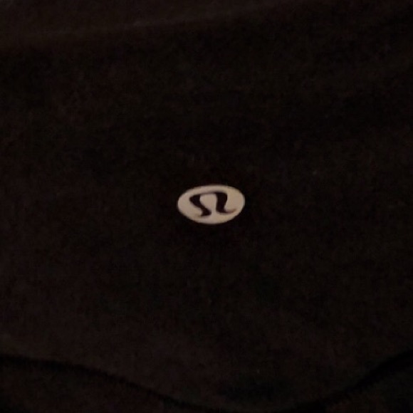 Meet your Posher, Nicole - Picture 1 of 1